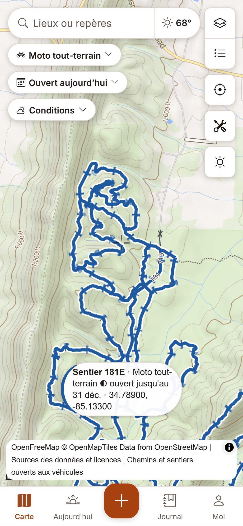HuntGrid Hors route sur un téléphone : les mêmes sentiers, ouverts à la moto hors route du randonneur.